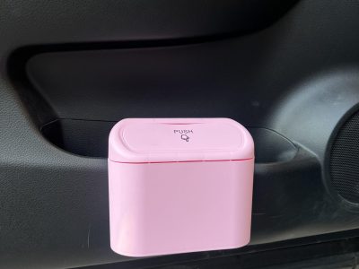 κάδος αυτοκινήτου ροζ